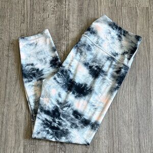 Athleta‎ Black and Pink Patterned Leggings